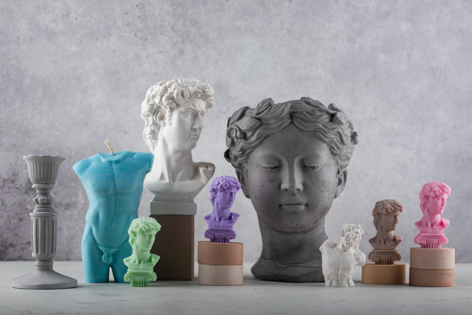 Las esculturas a mano reflejan tradición y cultura en cada pieza