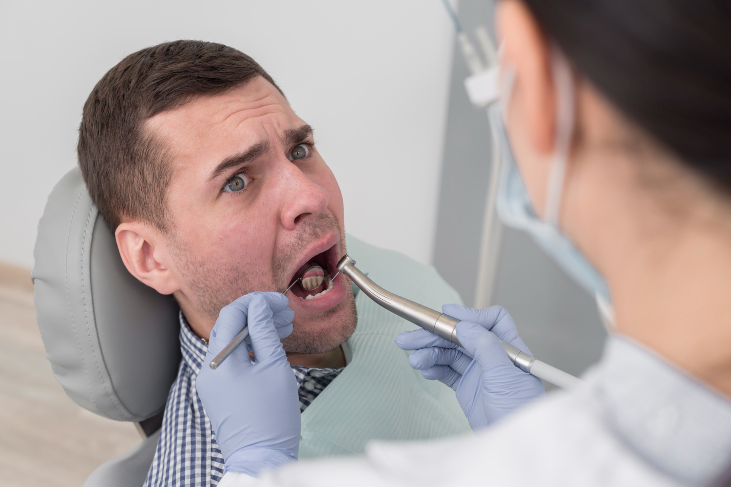 Caries, desgaste y pérdida dental, los problemas que pueden avanzar sin que apenas los notemos